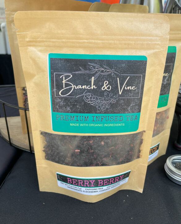 berry_berry_tea-branch_vine berry_berry_tea-branch_vine